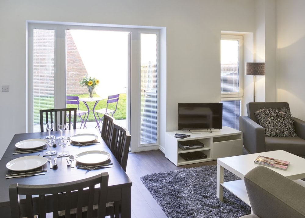 Campbell Park Serviced Properties in Milton Keynes, United Kingdom
