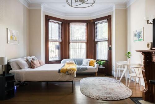 Bright Back Bay Studio — 4-Star Luxury Hotel in Boston, United States