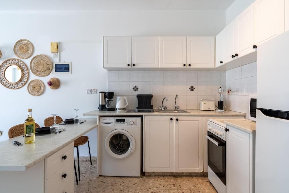 Blossom 1 Bedroom Apartment in Larnaca — Larnaca — photo 4
