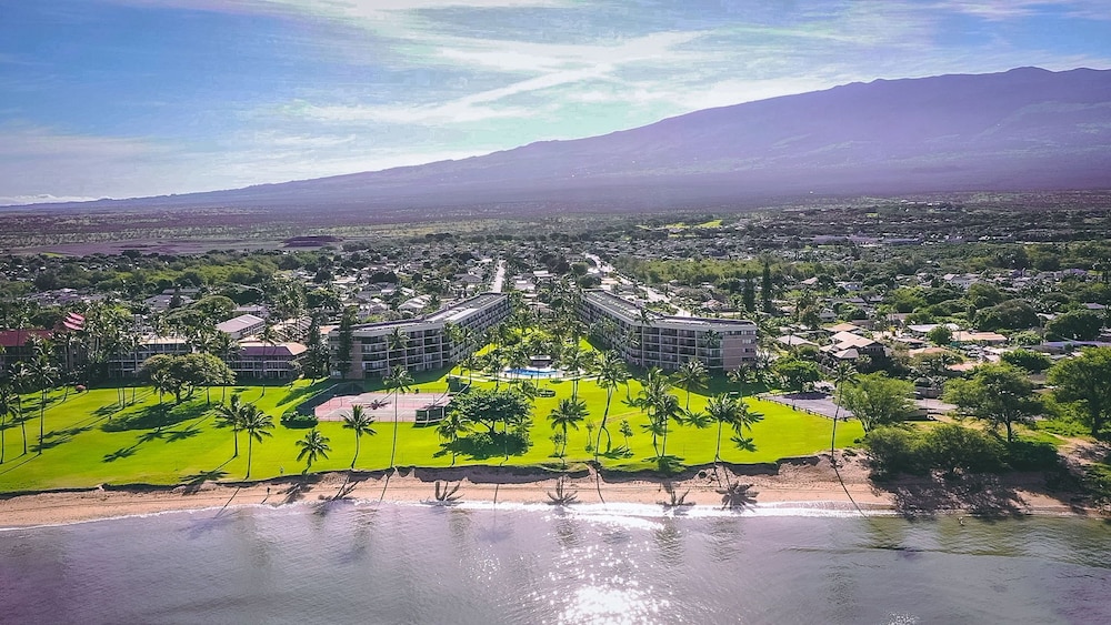 Maui Sunset - carbon neutral hotel in Kihei