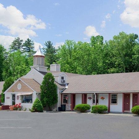 Lenox Inn — Lenox
