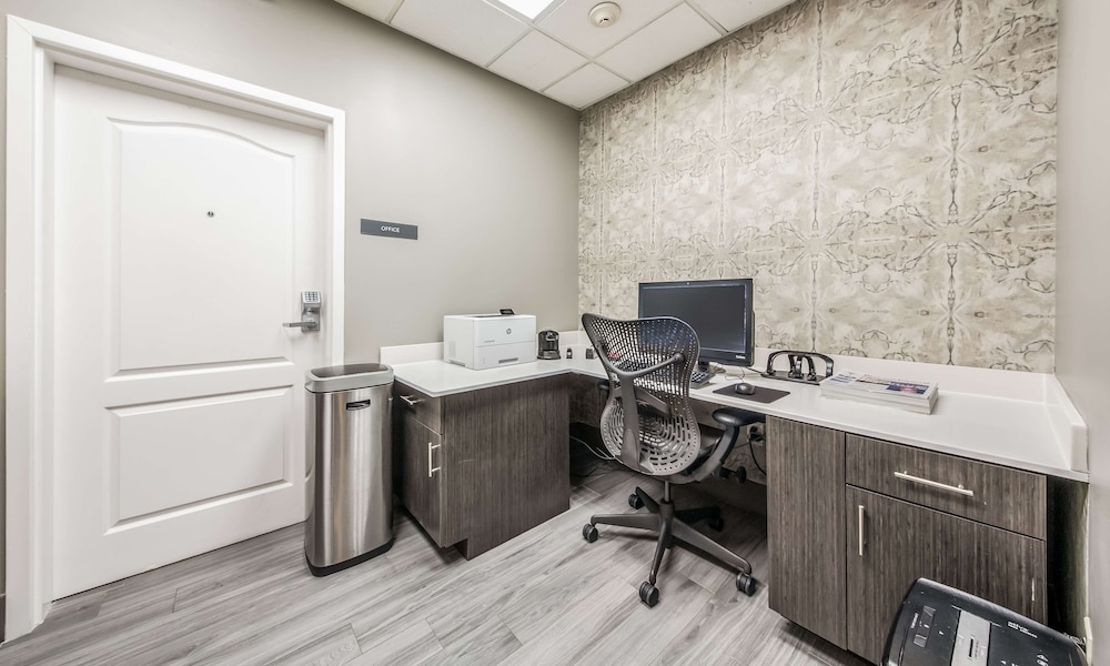 Hilton Garden Inn Beaumont TX - photo 24