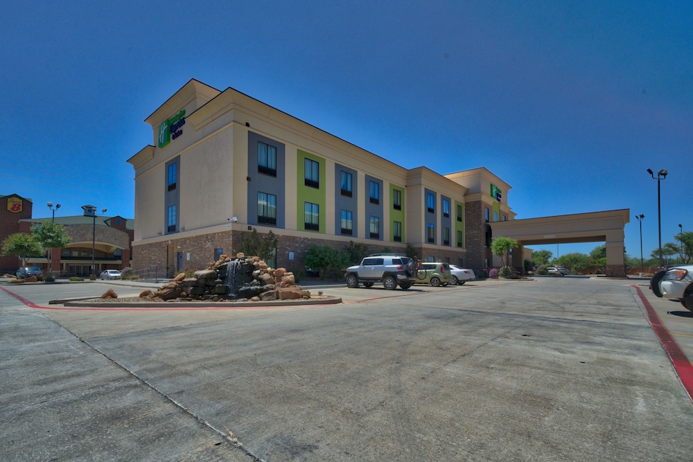 Holiday Inn Express Hotel & Suites Lubbock South by IHG - photo 34