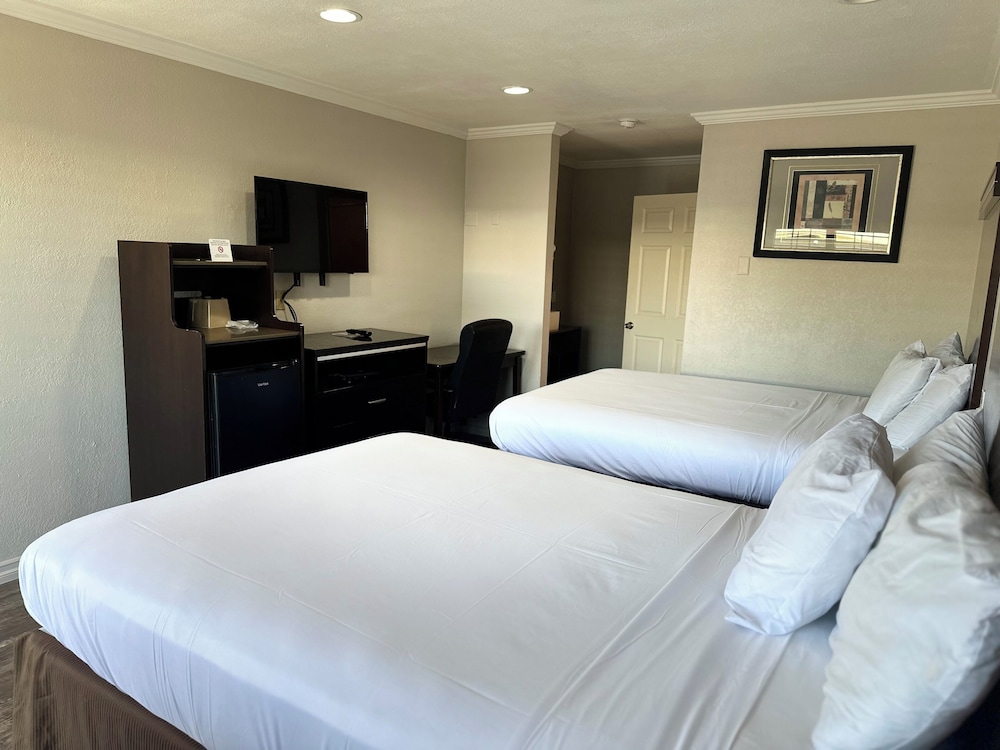 Rodeway Inn National City San Diego South - photo 10