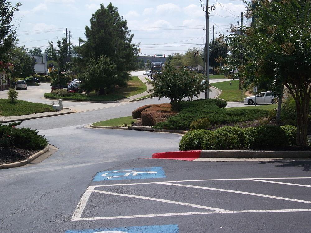 Live In Lodge Lithia Springs — 5-Star Luxury Hotel in Lithia Springs, United States