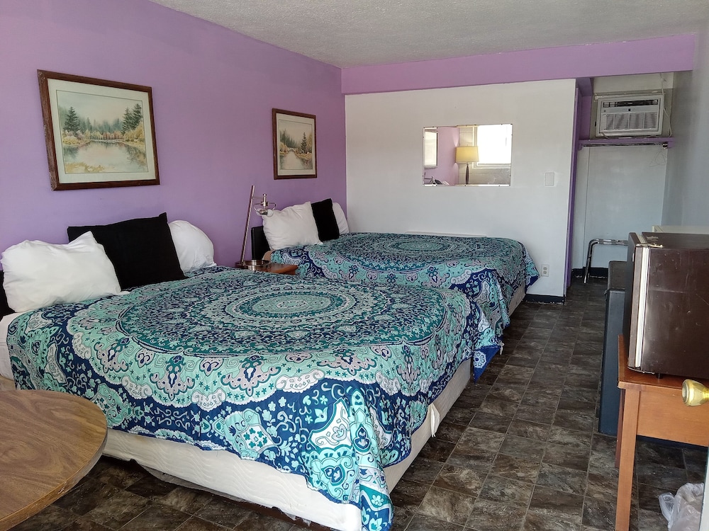 Capri Motel - photo 12