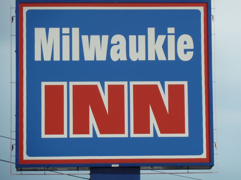 Milwaukie Inn Portland South - photo 12