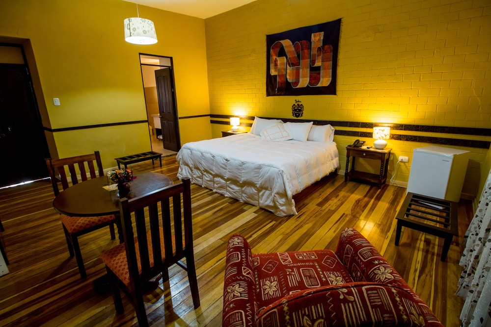 Yabar Hotel Plaza - last minute hotel in Cusco
