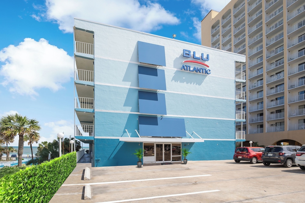 Blu Atlantic Oceanfront Hotel & Suites - photo 2