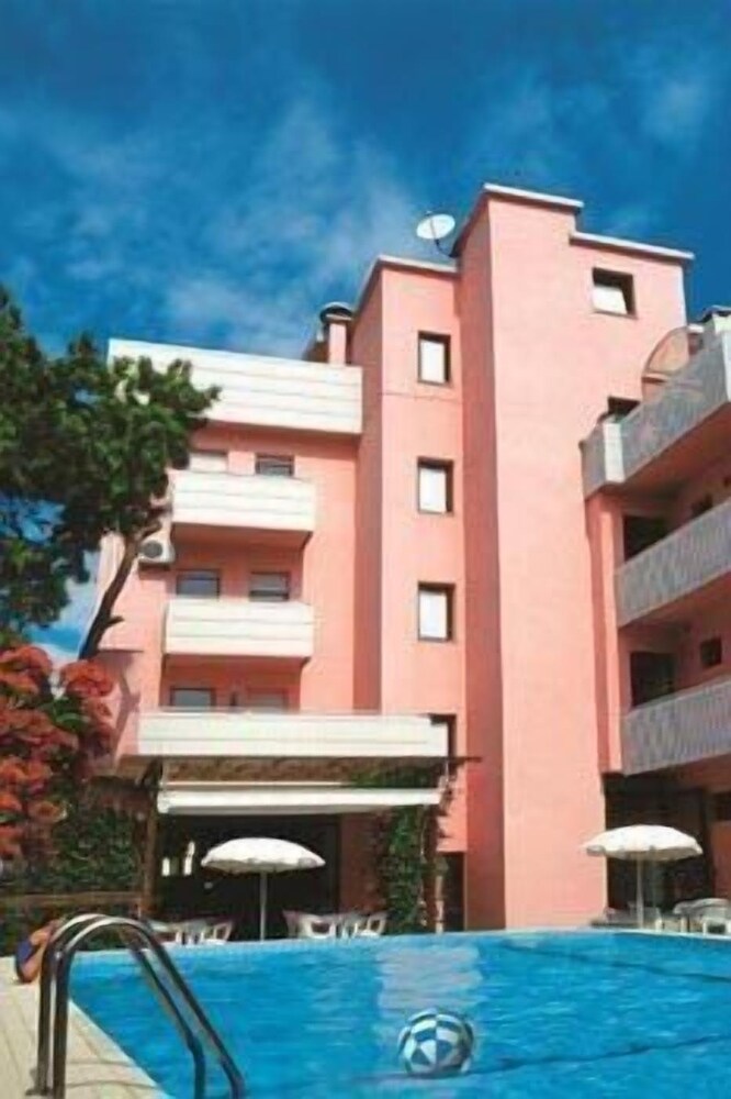 Aparthotel Carinzia in Lignano Sabbiadoro, Italy