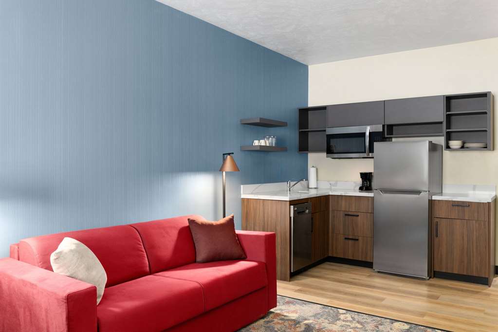 Hawthorn Extended Stay By Wyndham Kingman - photo 15