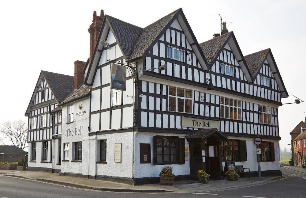 Bell Hotel by Greene King Inns — 4-Star Luxury Hotel in Tewkesbury, United Kingdom