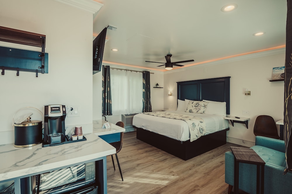 Blufftop Inn & Suites - photo 39