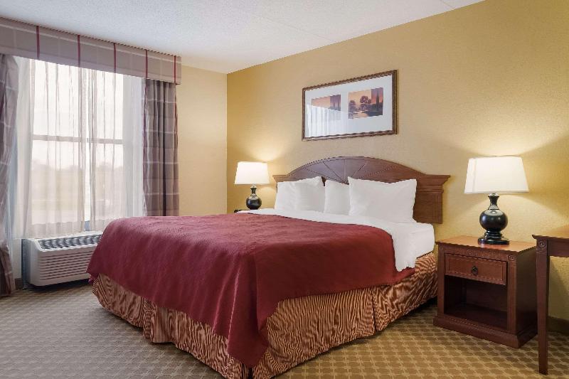 Quality Inn & Suites - photo 30