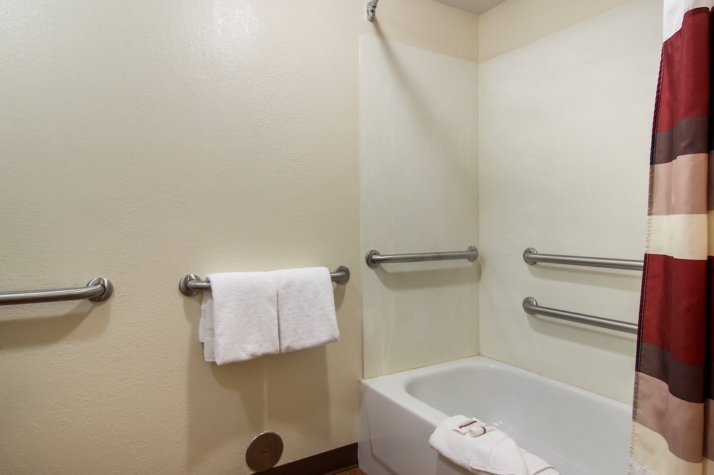 Red Roof Inn Detroit Troy - photo 27