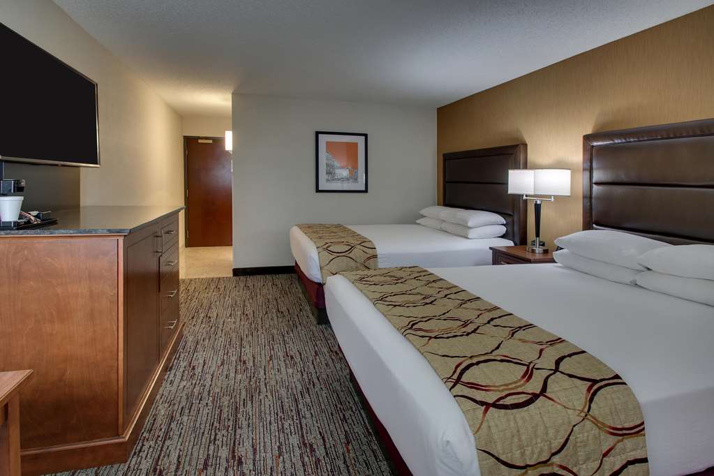 Drury Inn & Suites Evansville East - photo 38