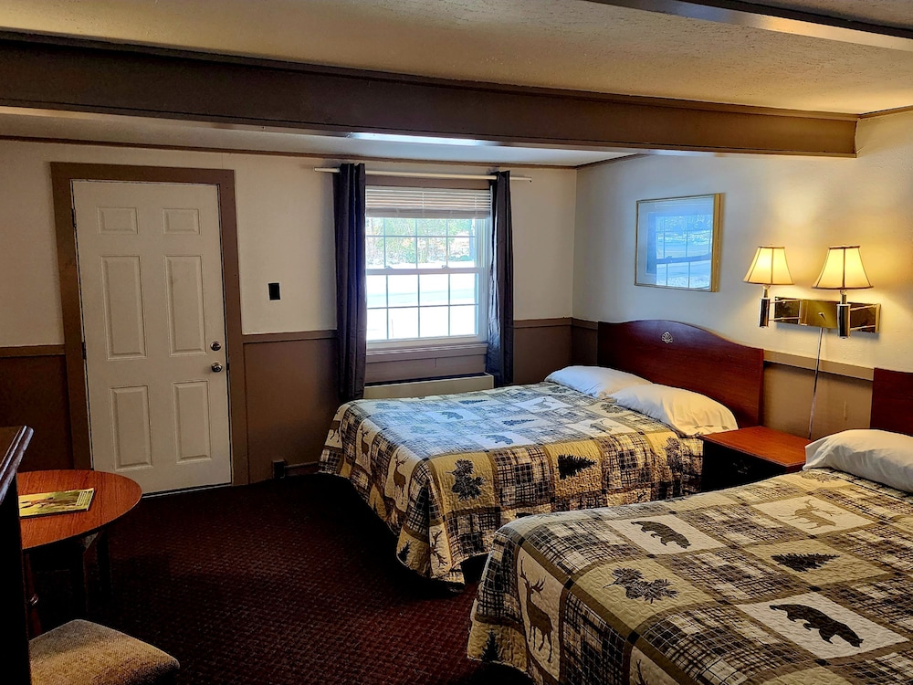 Covered Bridge Riverview Lodge - photo 11