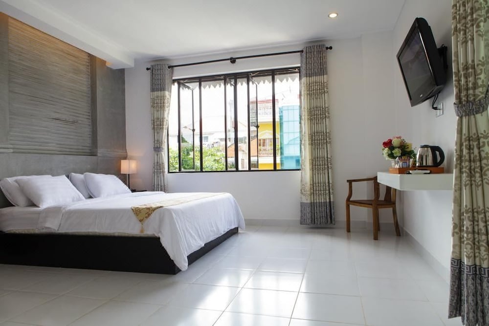 Brigade Manager Hotel — Phnom Penh — photo 5