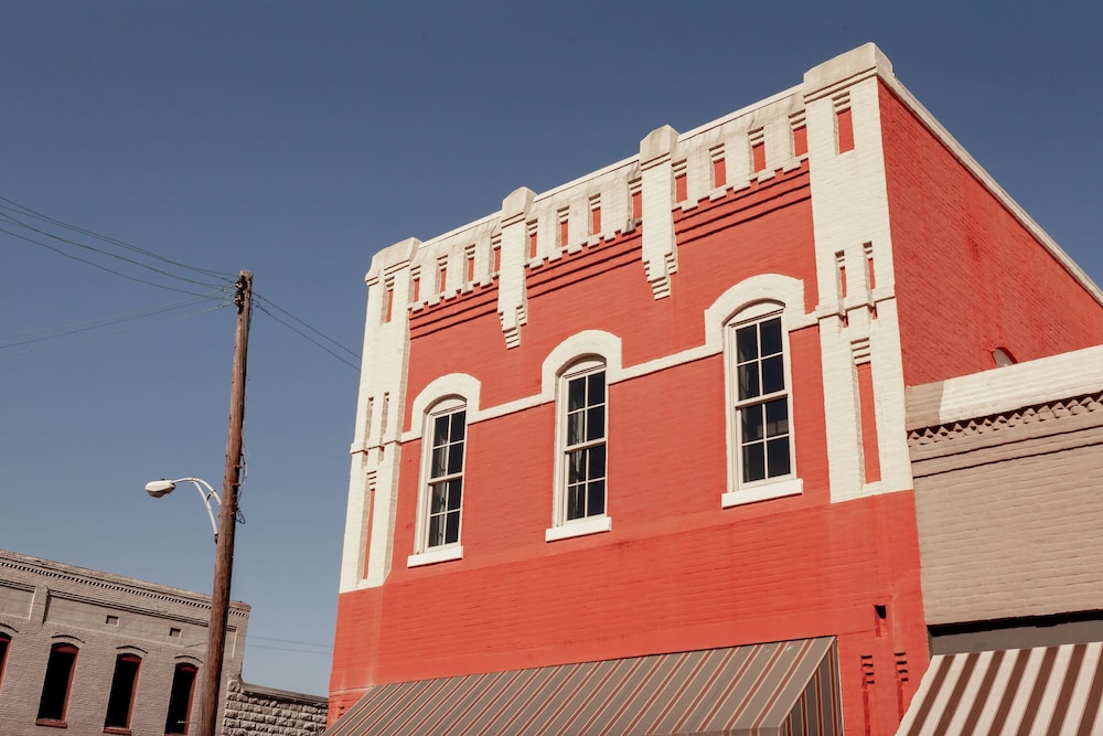 The Lofts 3rd and Main — hotel in Heber Springs