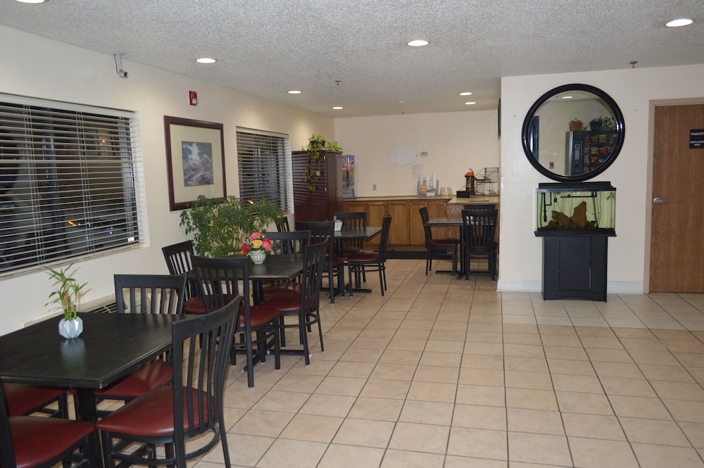 American Elite Inn - photo 57