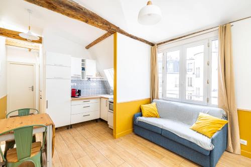 Lovely apartment Paris Saint Lazare OpAcra — 4-Star Luxury Hotel in Paris, France