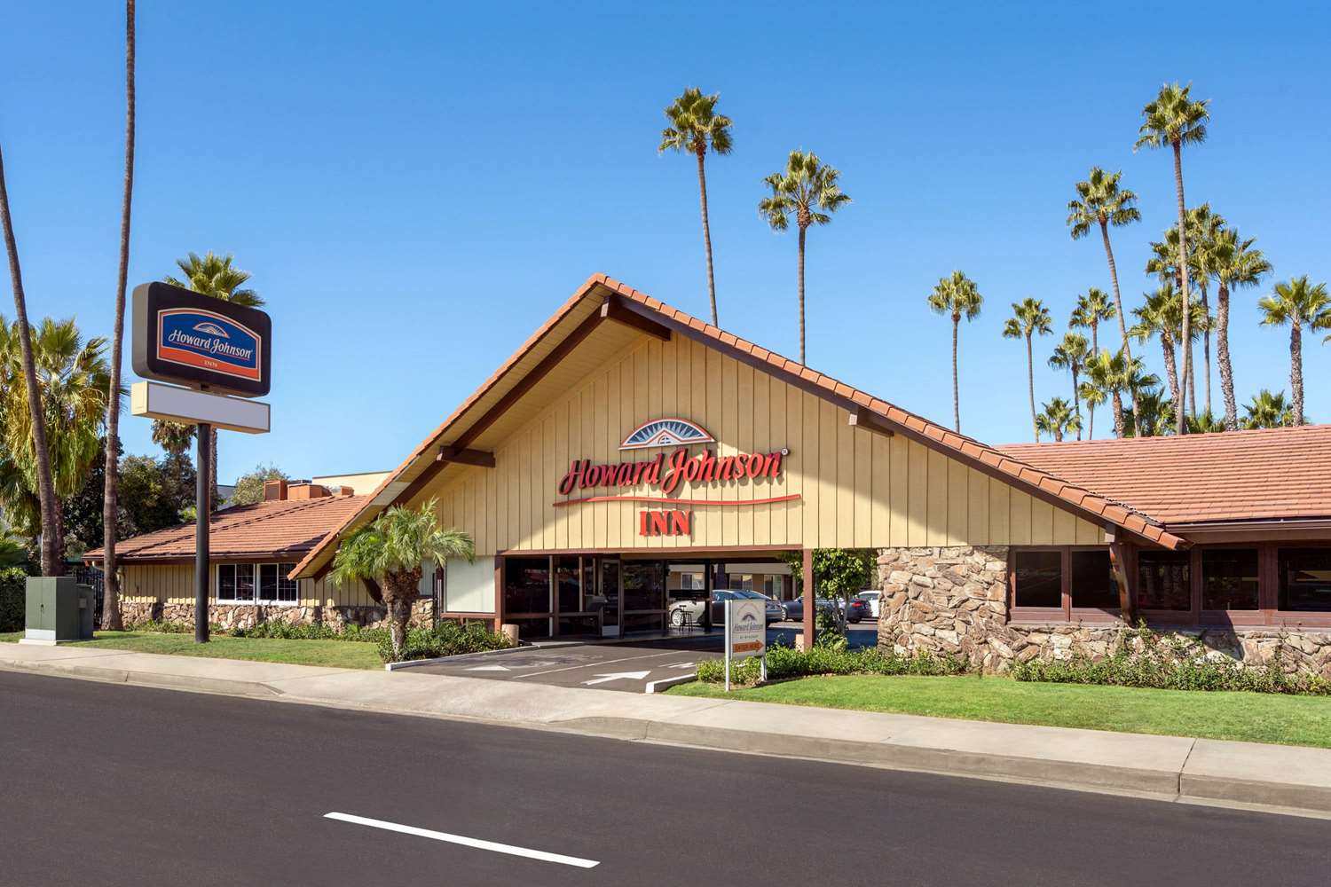 San Diego State University Area Hotel - photo 4