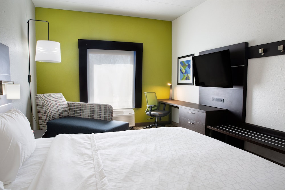 Holiday Inn Express & Suites Dayton Huber Heights by IHG - photo 17