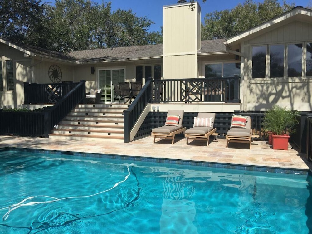 7 Edgewater Ally — 4-Star Luxury Hotel in Isle Of Palms, United States
