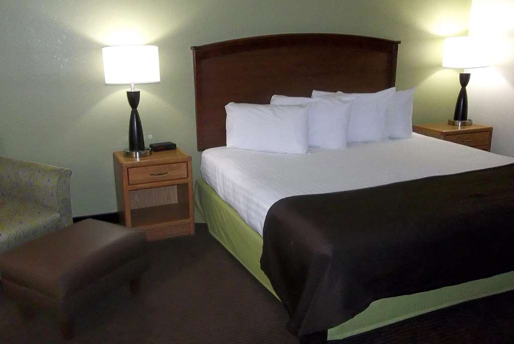 AmericInn by Wyndham Grand Rapids - photo 14