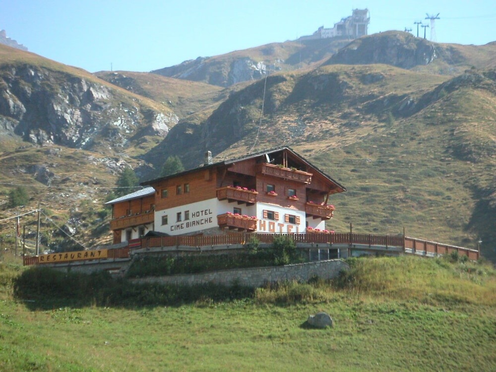Hotel Cime Bianche in Valtournenche, Italy