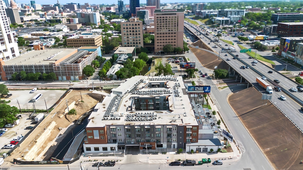 Placemakr Downtown Austin - photo 284