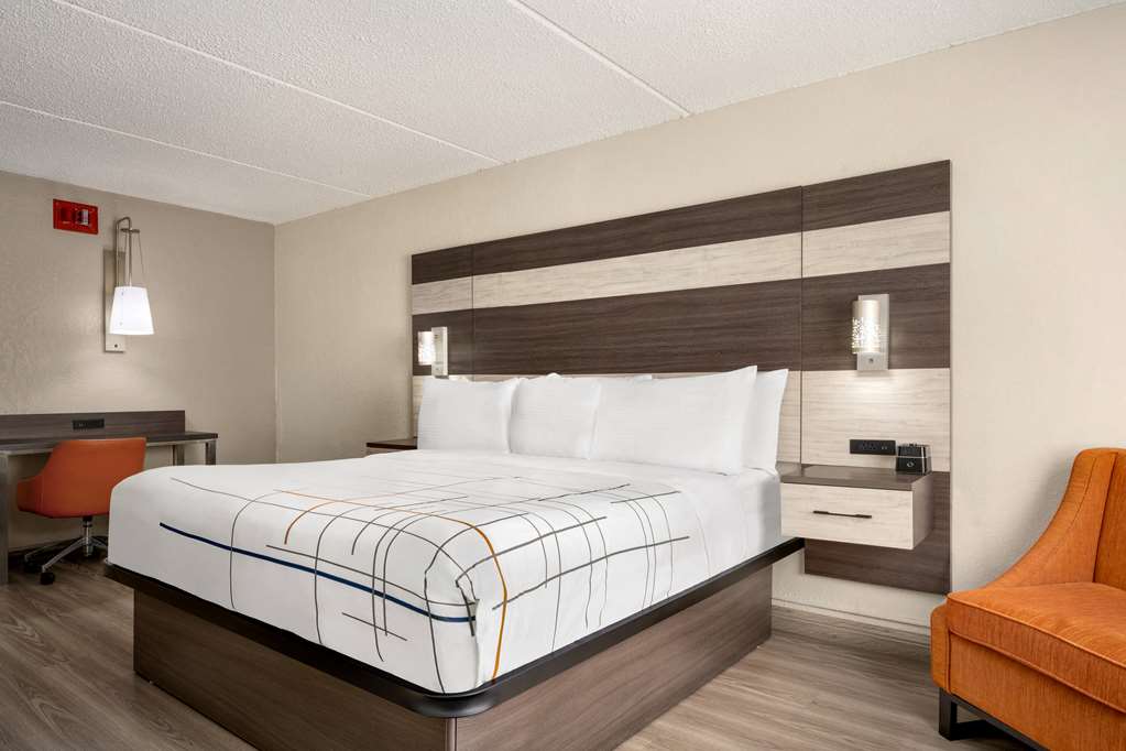 La Quinta Inn Lexington Horse Park - photo 48