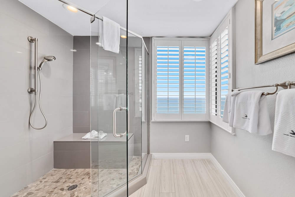 Beach Colony Tower 18c Penthouse - photo 22