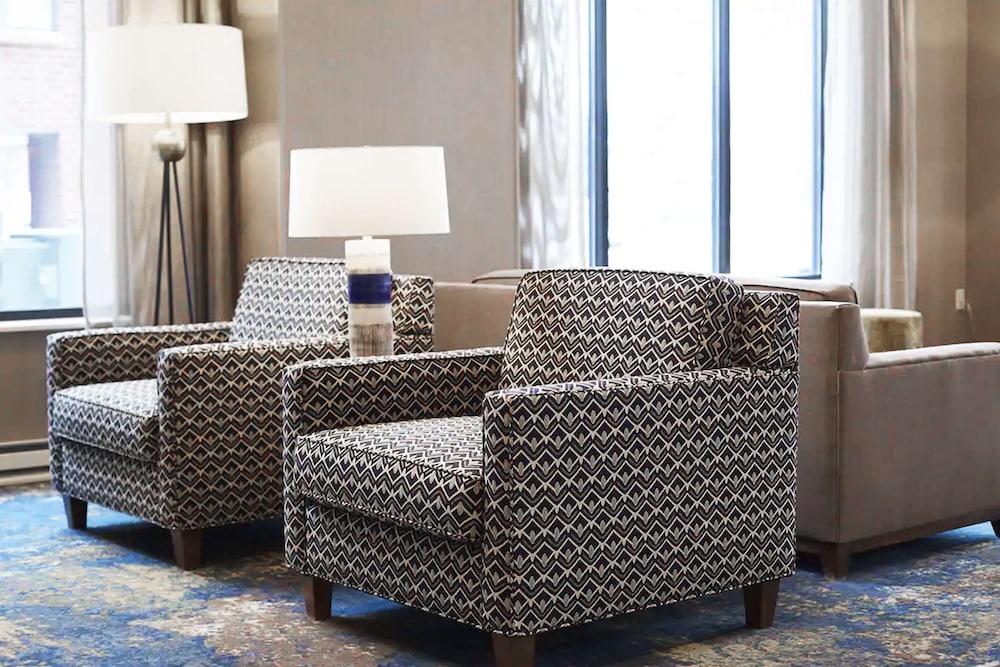 Hilton Garden Inn Minneapolis University Area - photo 2