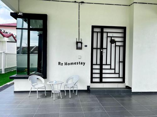 Rz Homestay — 4-Star Luxury Hotel in Malacca, Malaysia