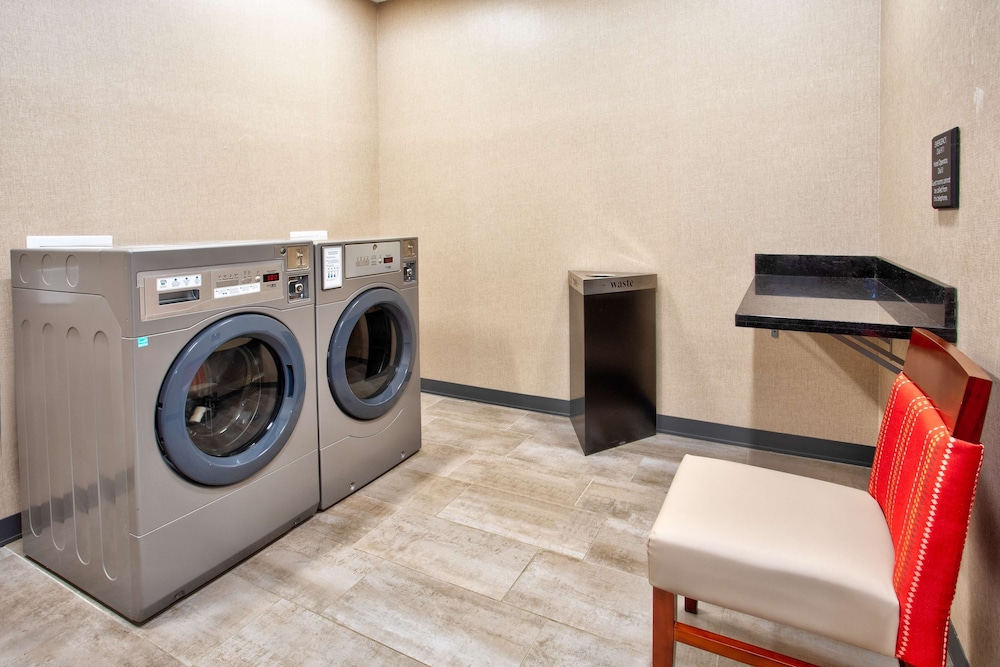 Hampton Inn by Hilton Paris - photo 25