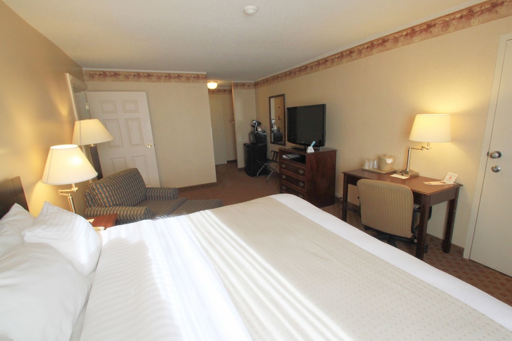 Fireside Inn & Suites Portland - photo 7