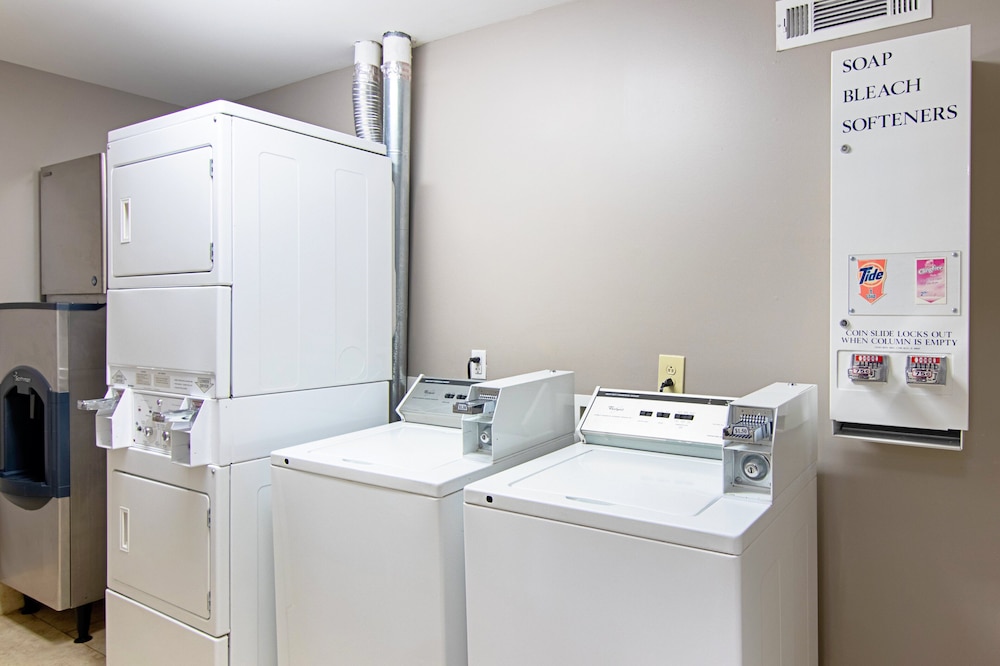 Red Roof Inn Locust Grove - photo 22