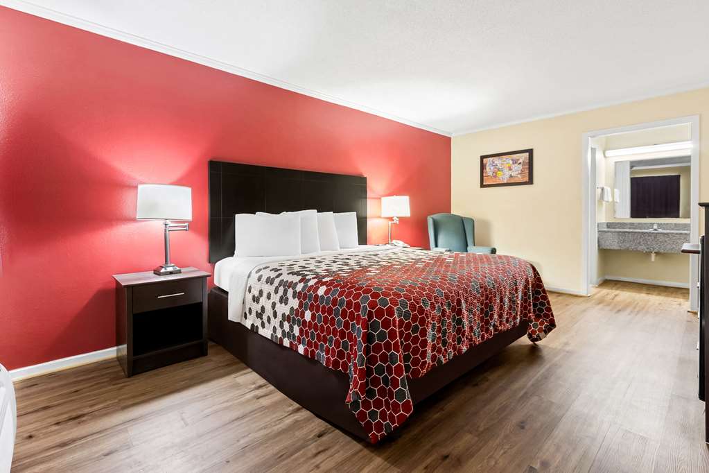 Econo Lodge St. George - photo 20
