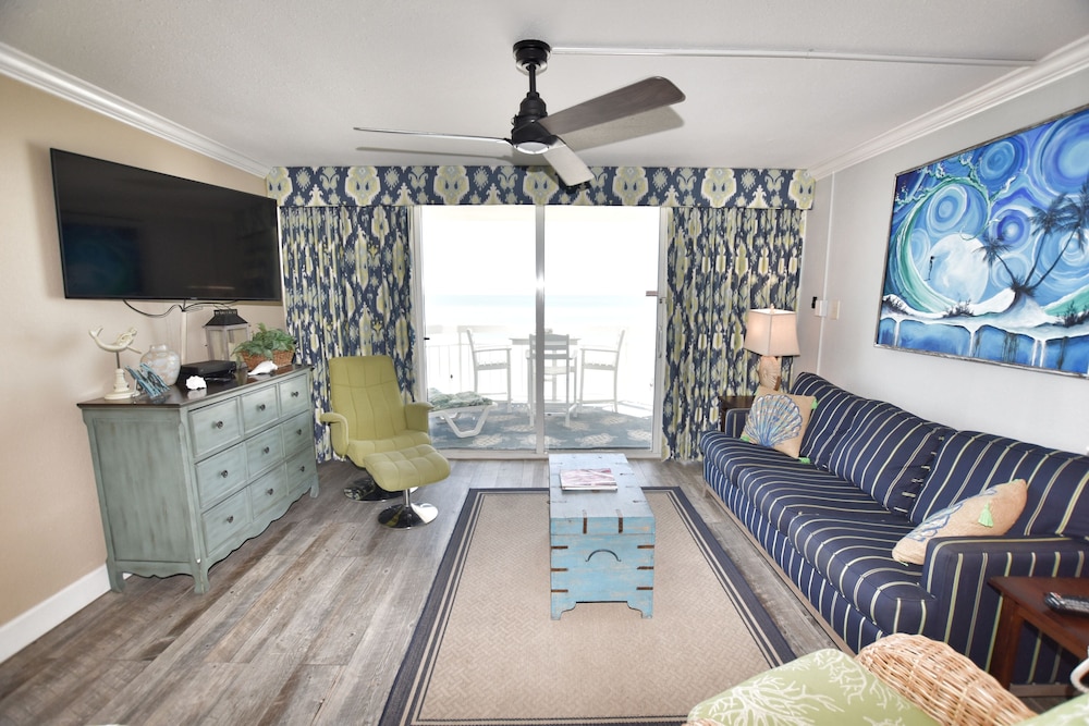 0309 Waters Edge Resort 1 Bedroom Condo by RedAwning - photo 12