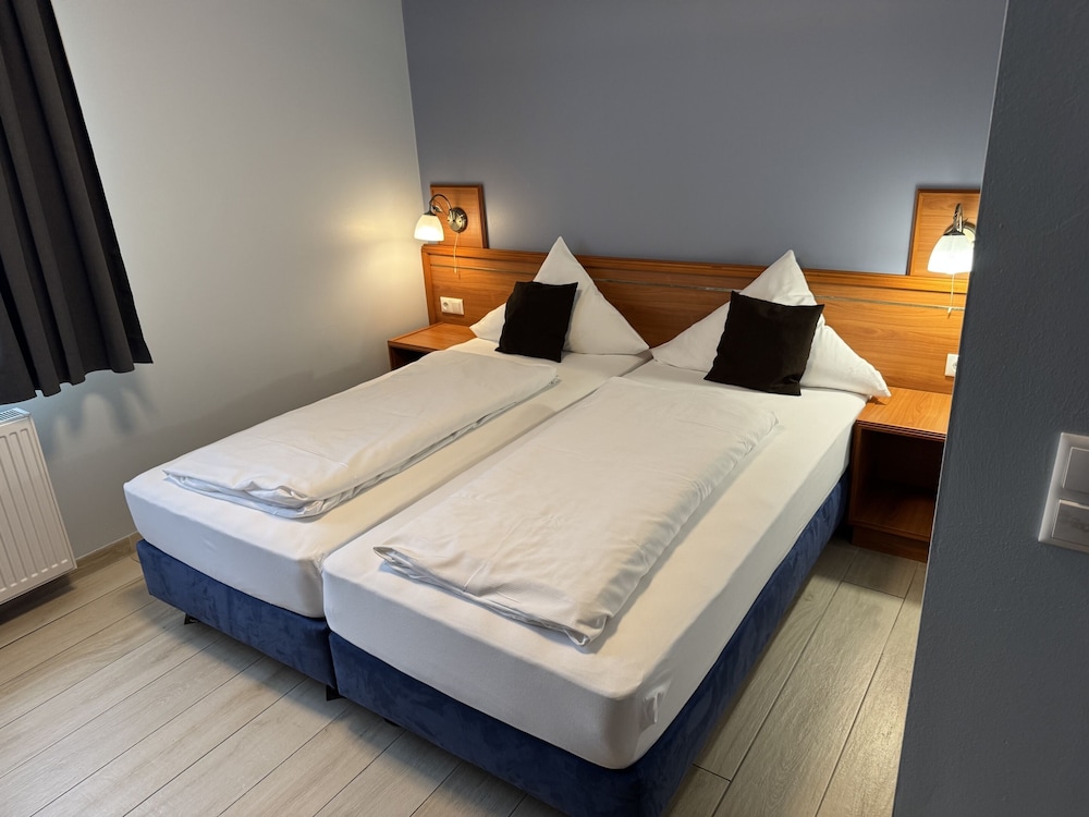 Hotel Mykonos — Eschweiler — photo 3