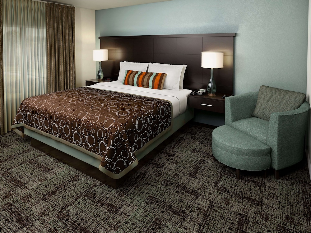 Staybridge Suites Irving Las Colinas by IHG - photo 9