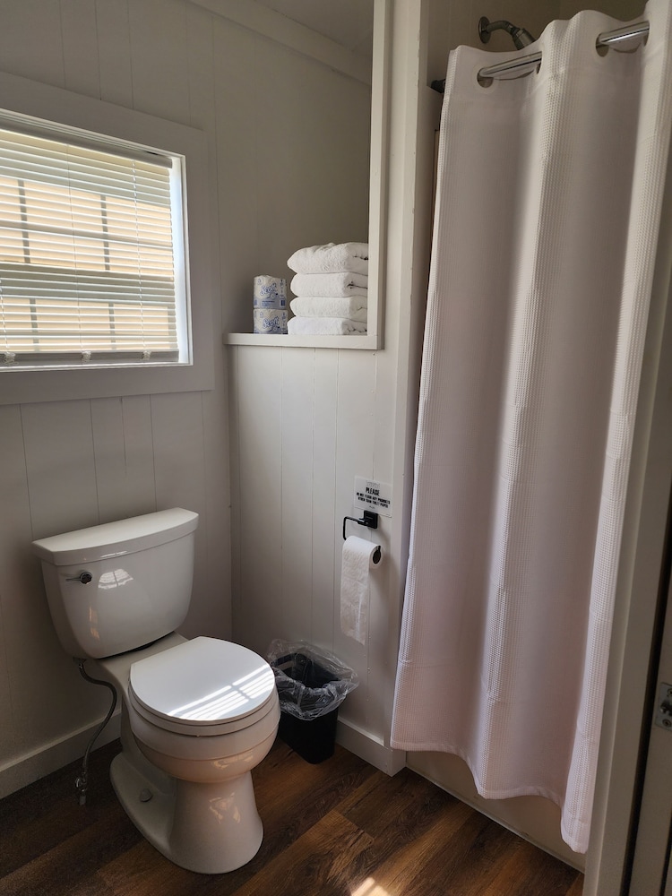 The Lakehouse Inn at Sledd Creek - photo 29