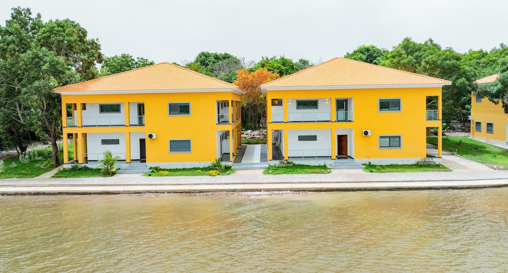 Canafistra - carbon neutral hotel in Unknown City