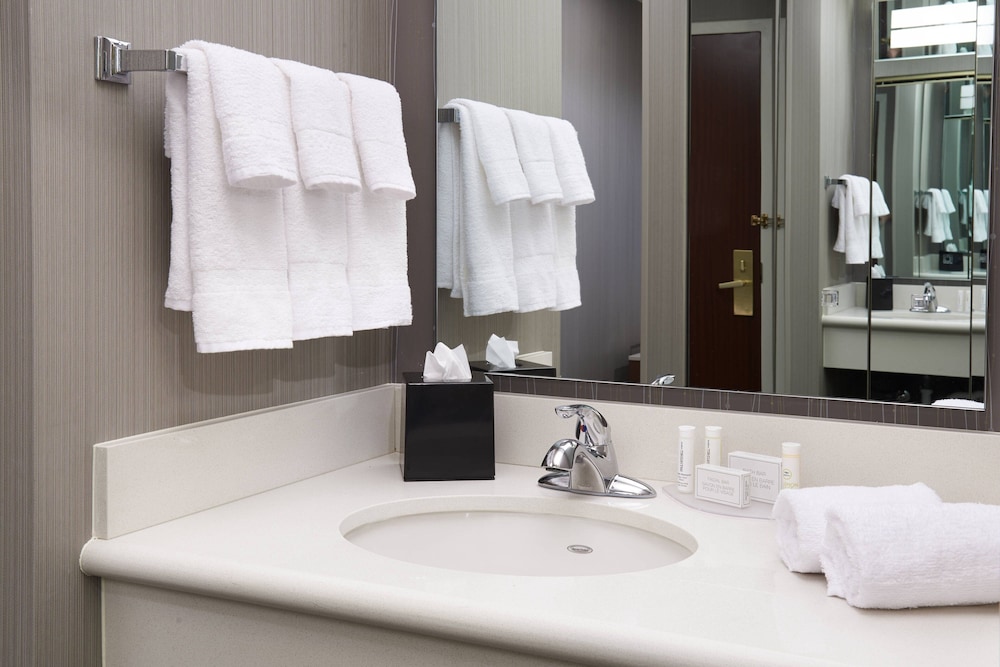 Courtyard by Marriott Cleveland Independence - photo 9