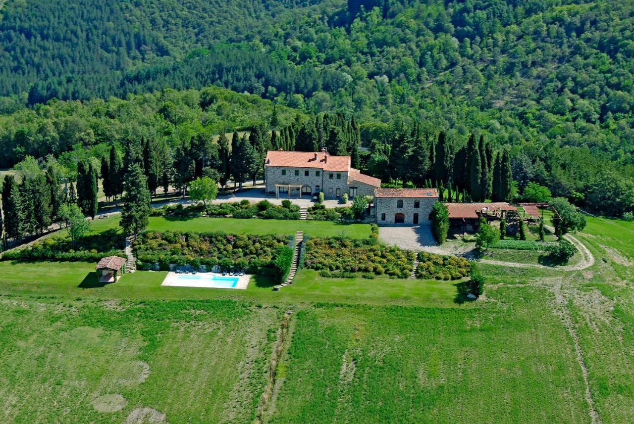Villa Poggio dei Cipressi — 4-Star Luxury Hotel in Subbiano, Italy