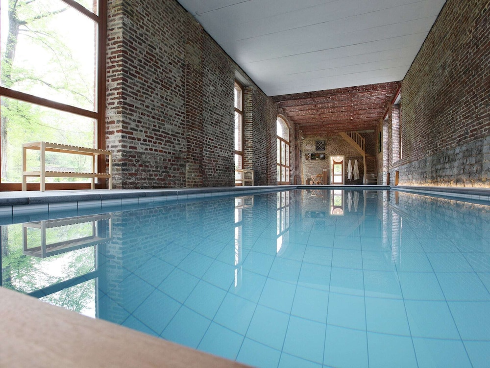 Group Villa with Pool & Sauna — 4-Star Luxury Hotel in Wanze, Belgium