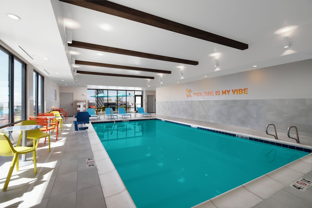 Home2 Suites by Hilton Albuquerque Airport - photo 39