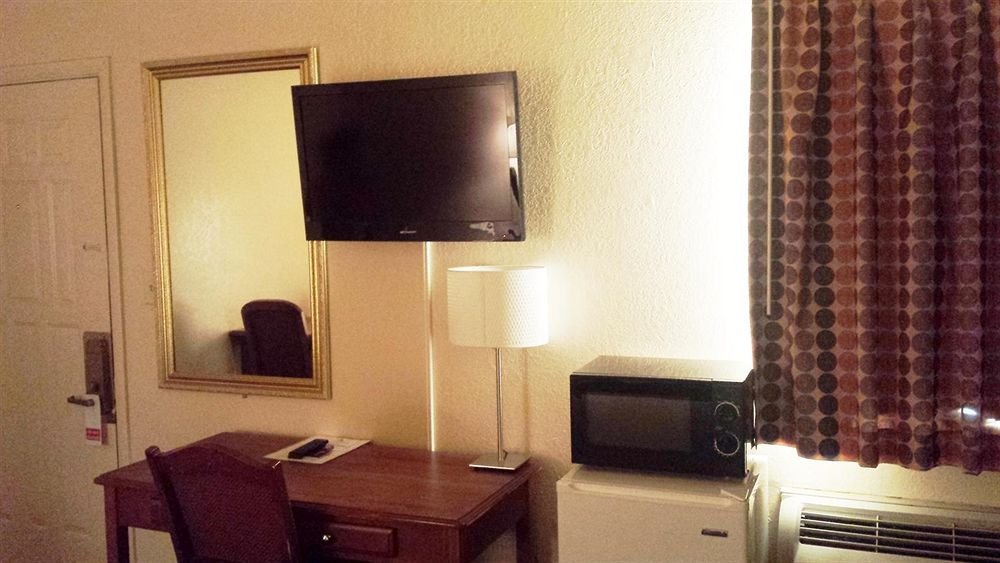Americas Best Value Inn - photo 9