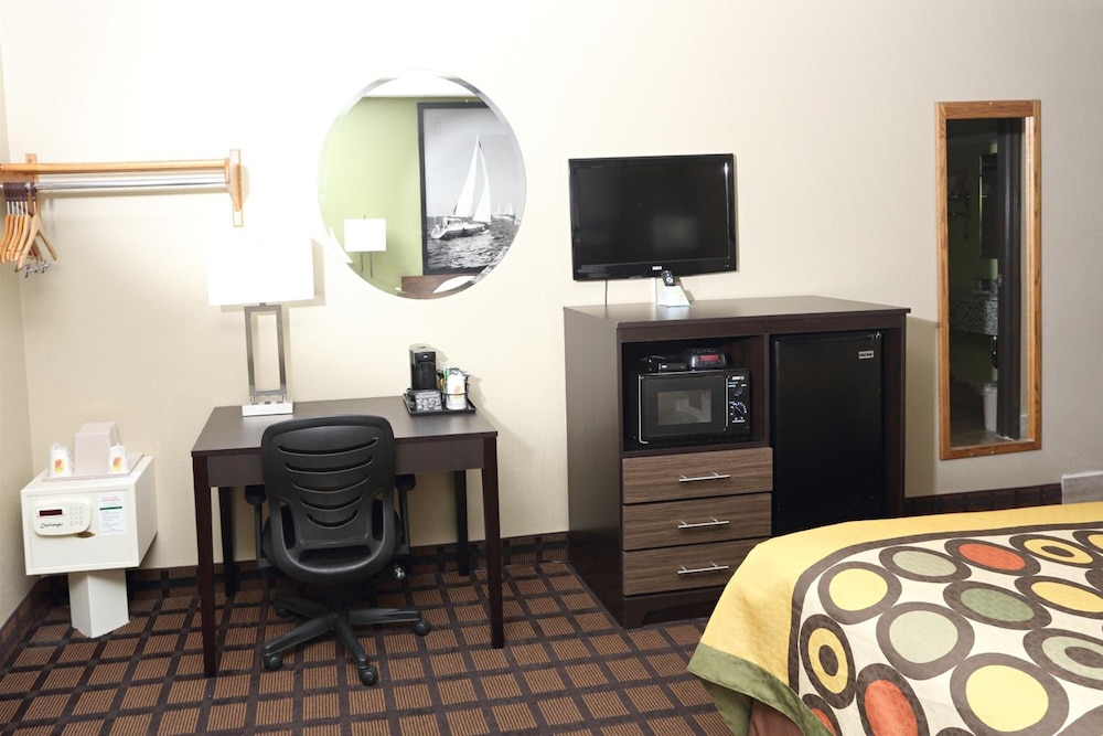 Economy 7 Inn Chesapeake Portsmouth - photo 13